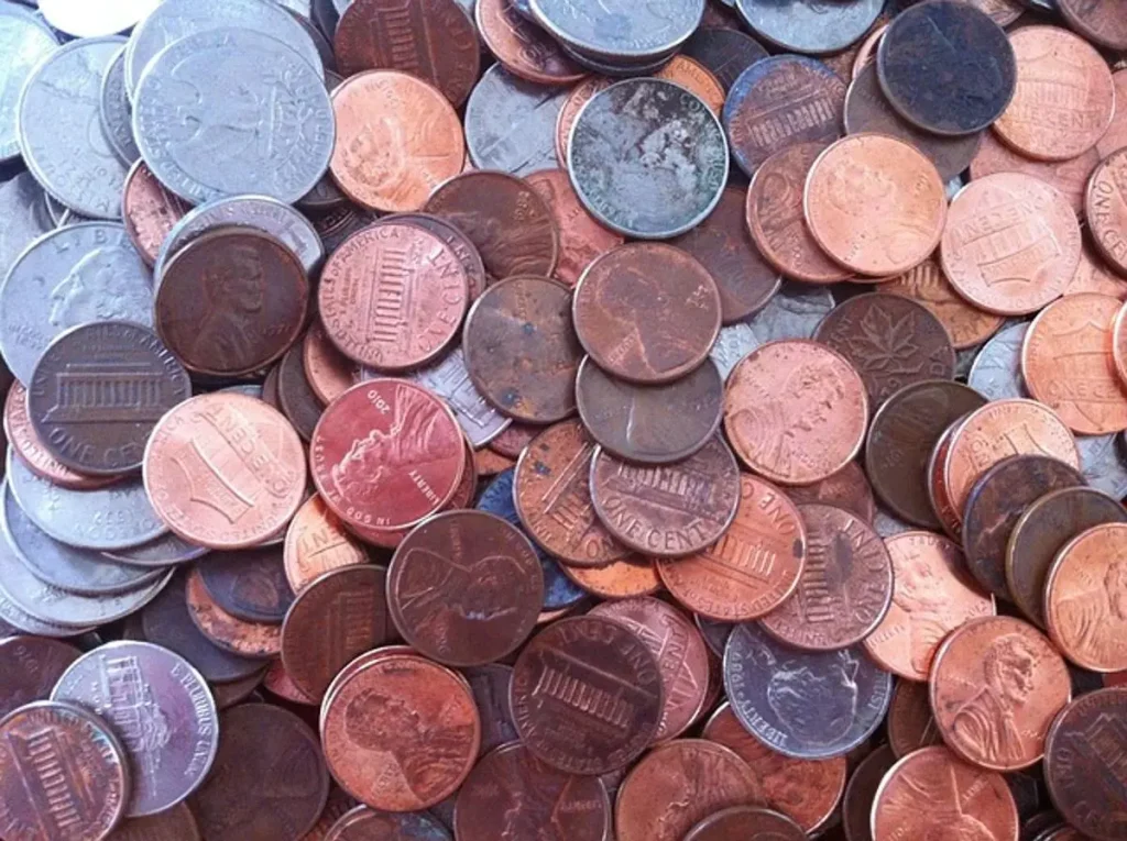 Maryland man uses spare change to buy lottery ticket, wins $100K